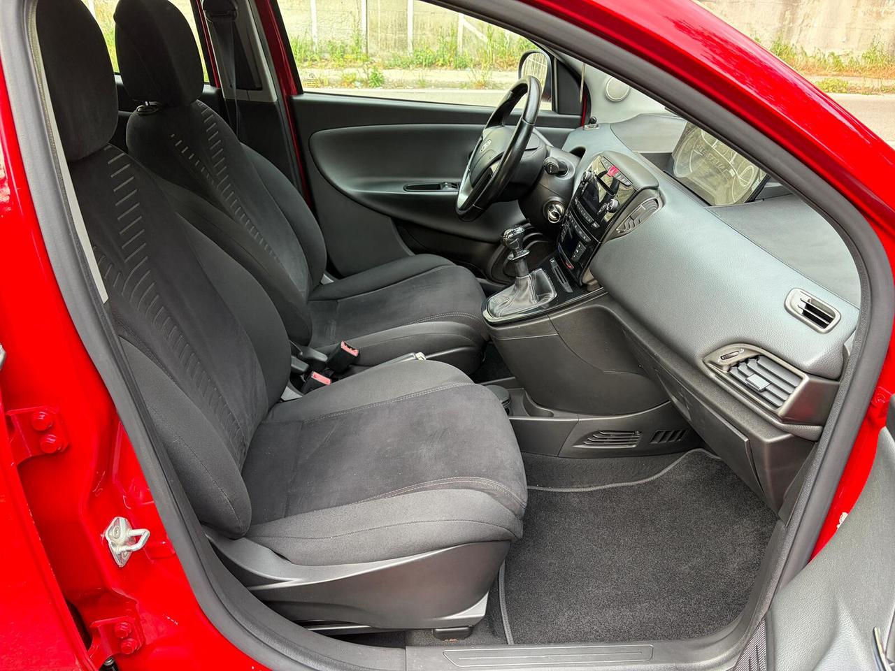 Lancia Ypsilon 1.2 Gpl 69CV Tetto Ecochic Platinum