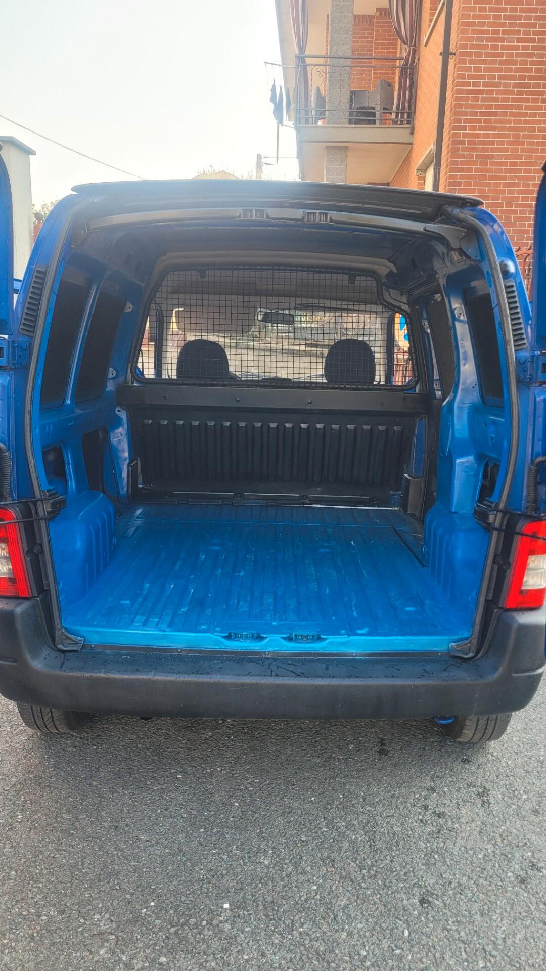 Peugeot ranch autocarro 1.6HDI 90CV