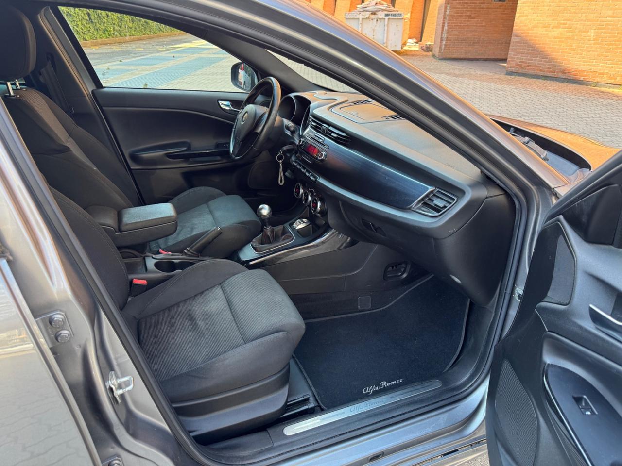 Alfa Romeo Giulietta 2.0 JTDm-2 140 CV Exclusive