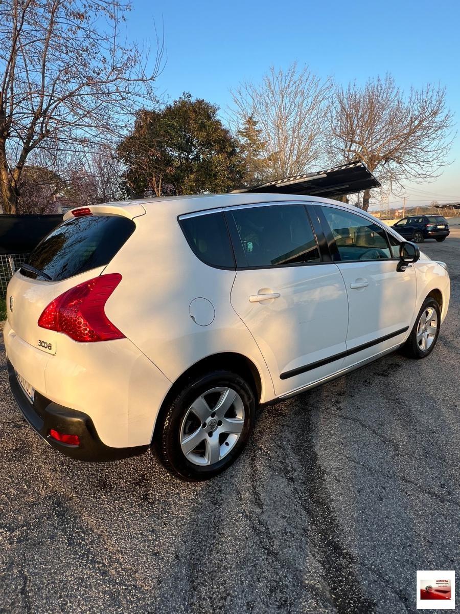 PEUGEOT - 3008 - 1.6 HDi 115CV Business