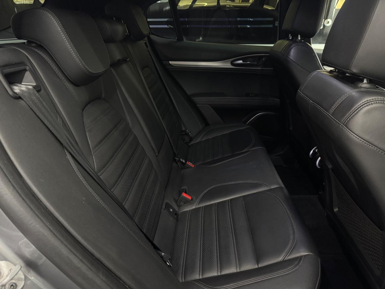 Alfa Romeo Stelvio 2.2 210CV Q4 Veloce Iper Full