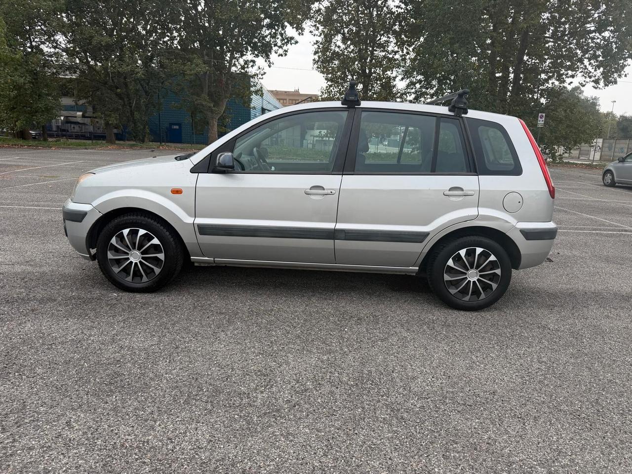 Ford Fusion 1.4 16V 5p. Titanium
