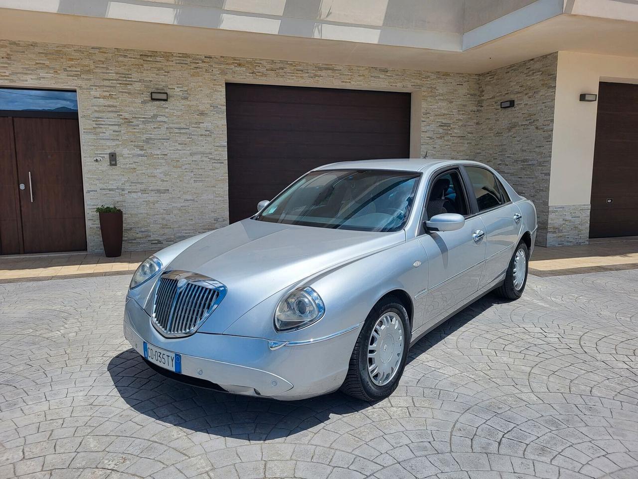 Lancia Thesis 2.4 JTD 150 cv CAMBIO MANULAE *** AMMIRAGLIA ITALIANA ***