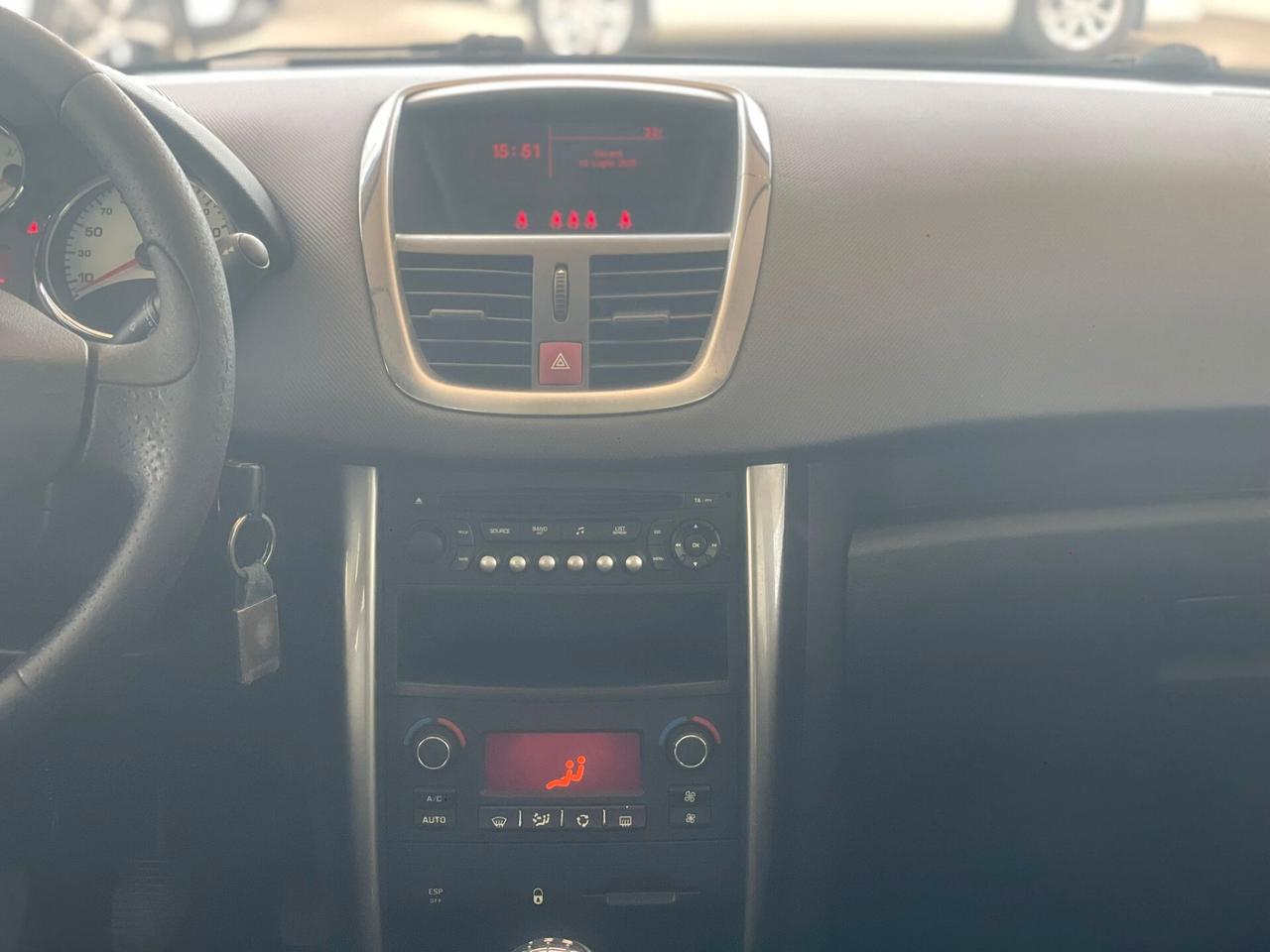 Peugeot 207 1.6 8V HDi 93CV SW Ciel Allure