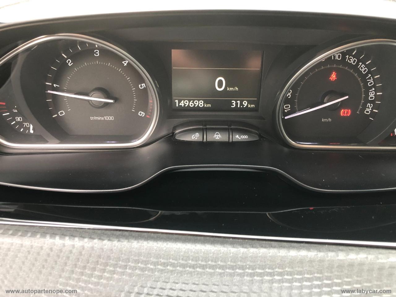 PEUGEOT 2008 BlueHDi 120 S&S Allure