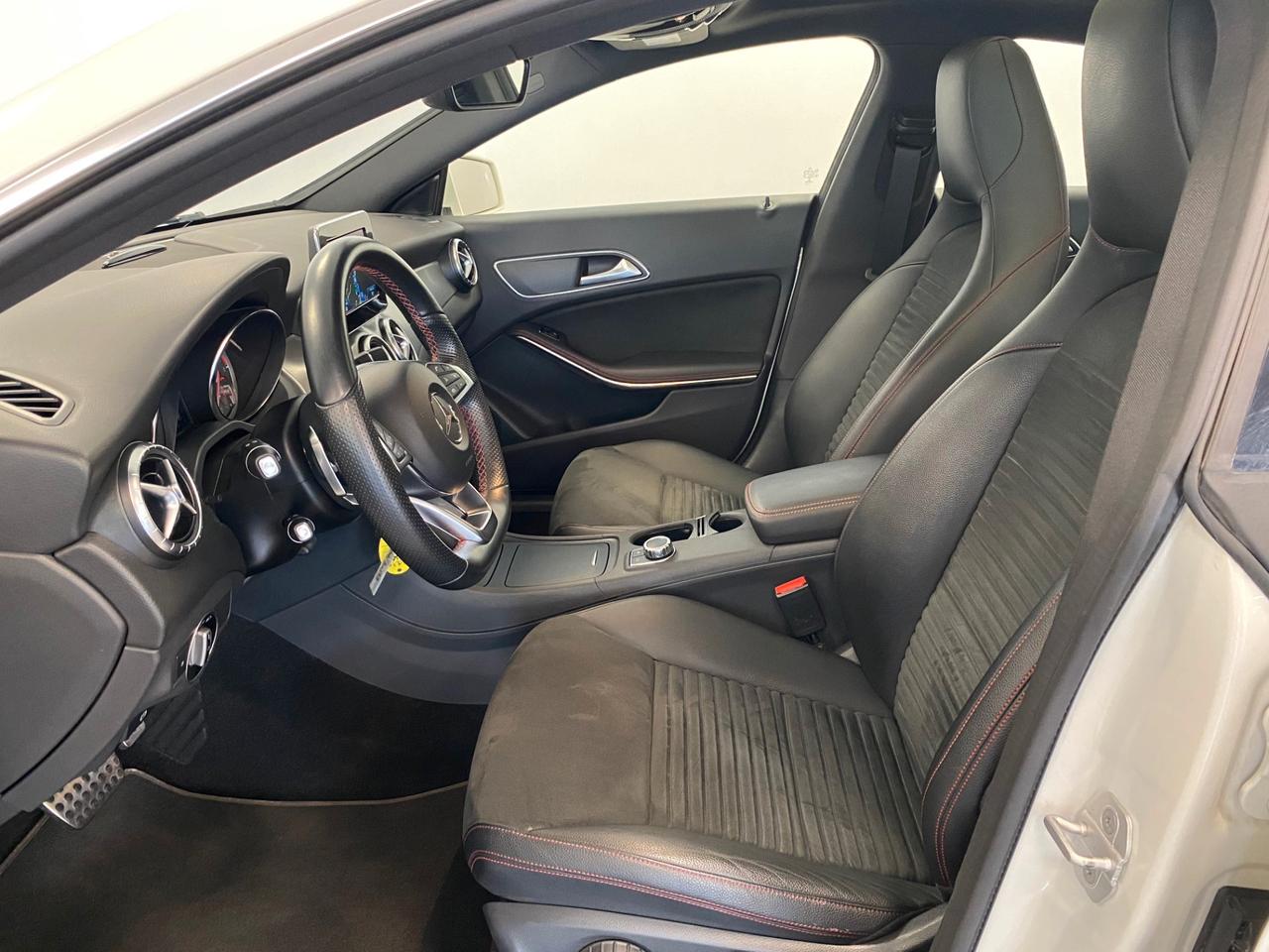 Mercedes-benz CLA 200 CLA 200 CDI Automatic Premium AMG TETTO
