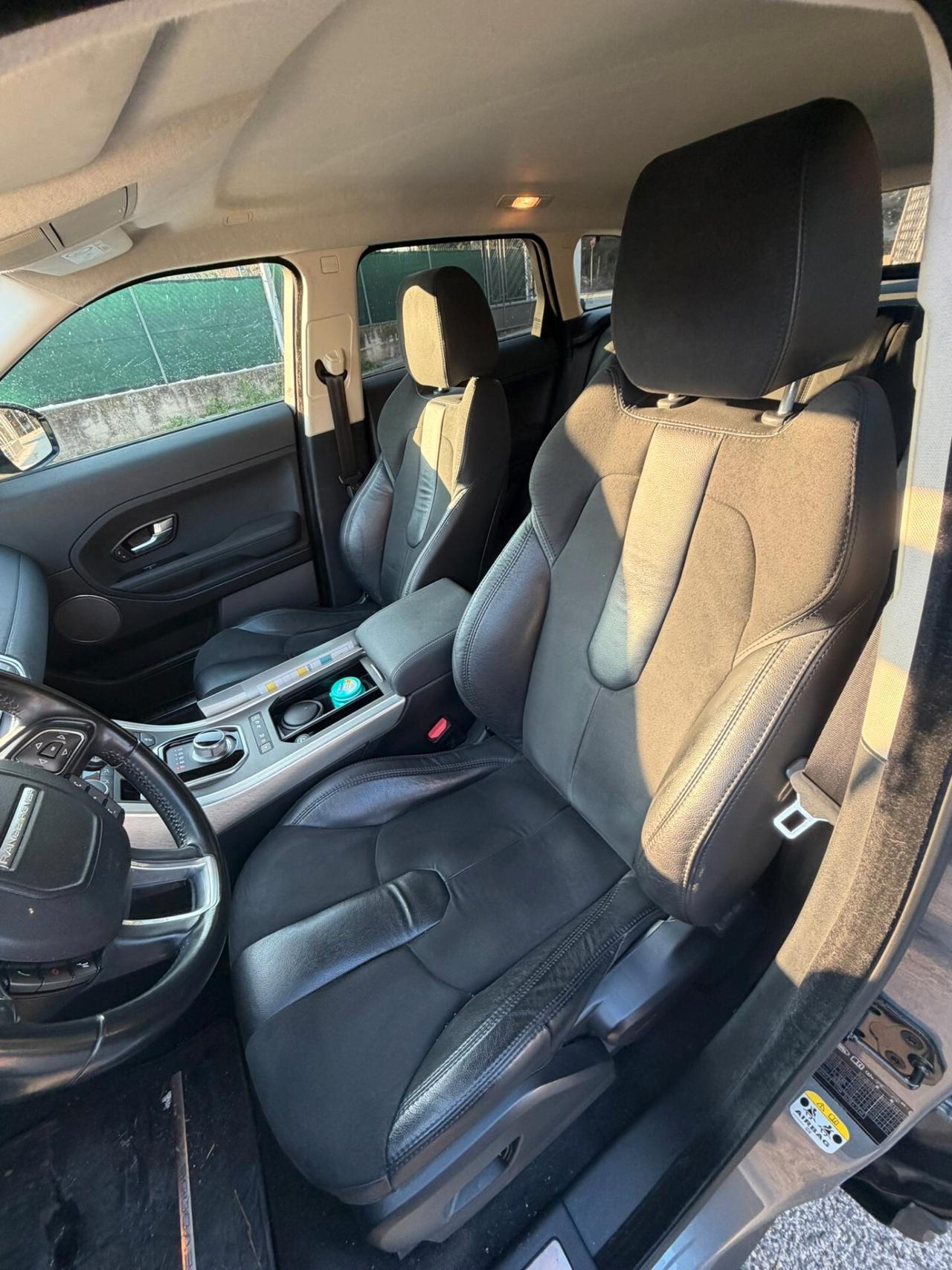 Land Rover Range Evoque 2.2 TD4 5p. Pure Tech Pack