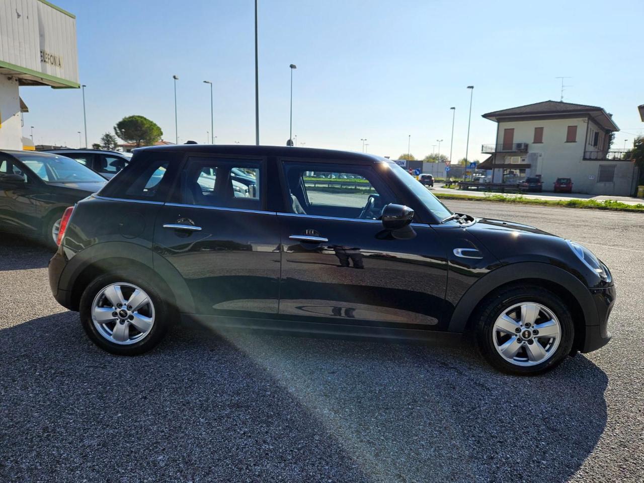 MINI One 1.5 5 porte Virtual Display