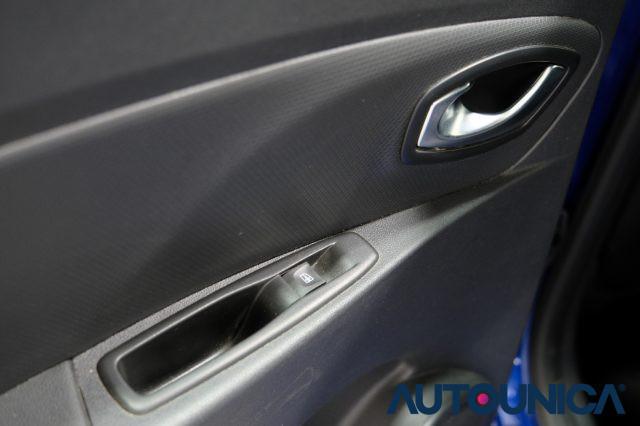 RENAULT Clio TCe 12V 75 CV 5 PORTE MOSCHINO ZEN FULL LED