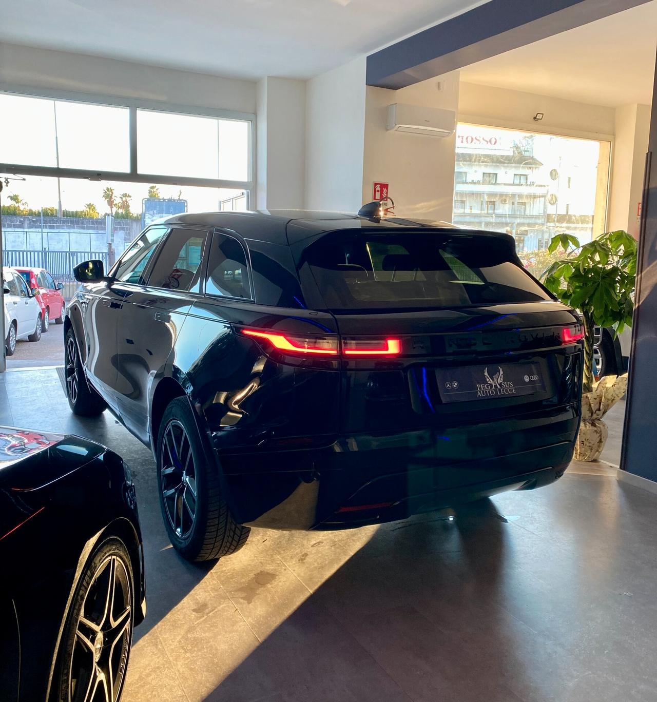 Land Rover Range Velar 2.0D I4 204 CV R-Dynamic SE