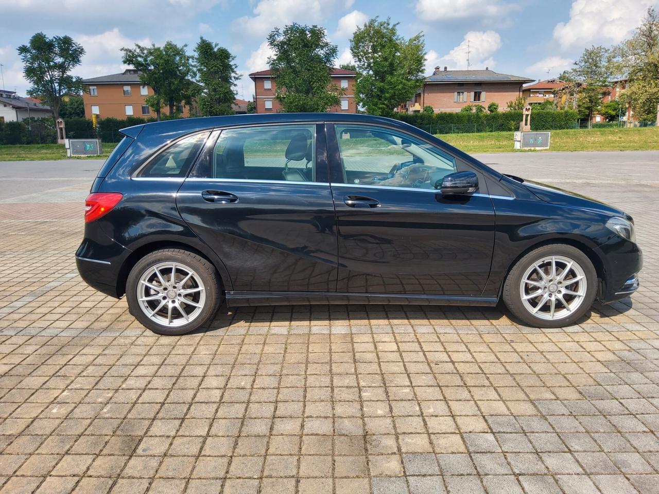 Mercedes-benz B 200 CDI Premium