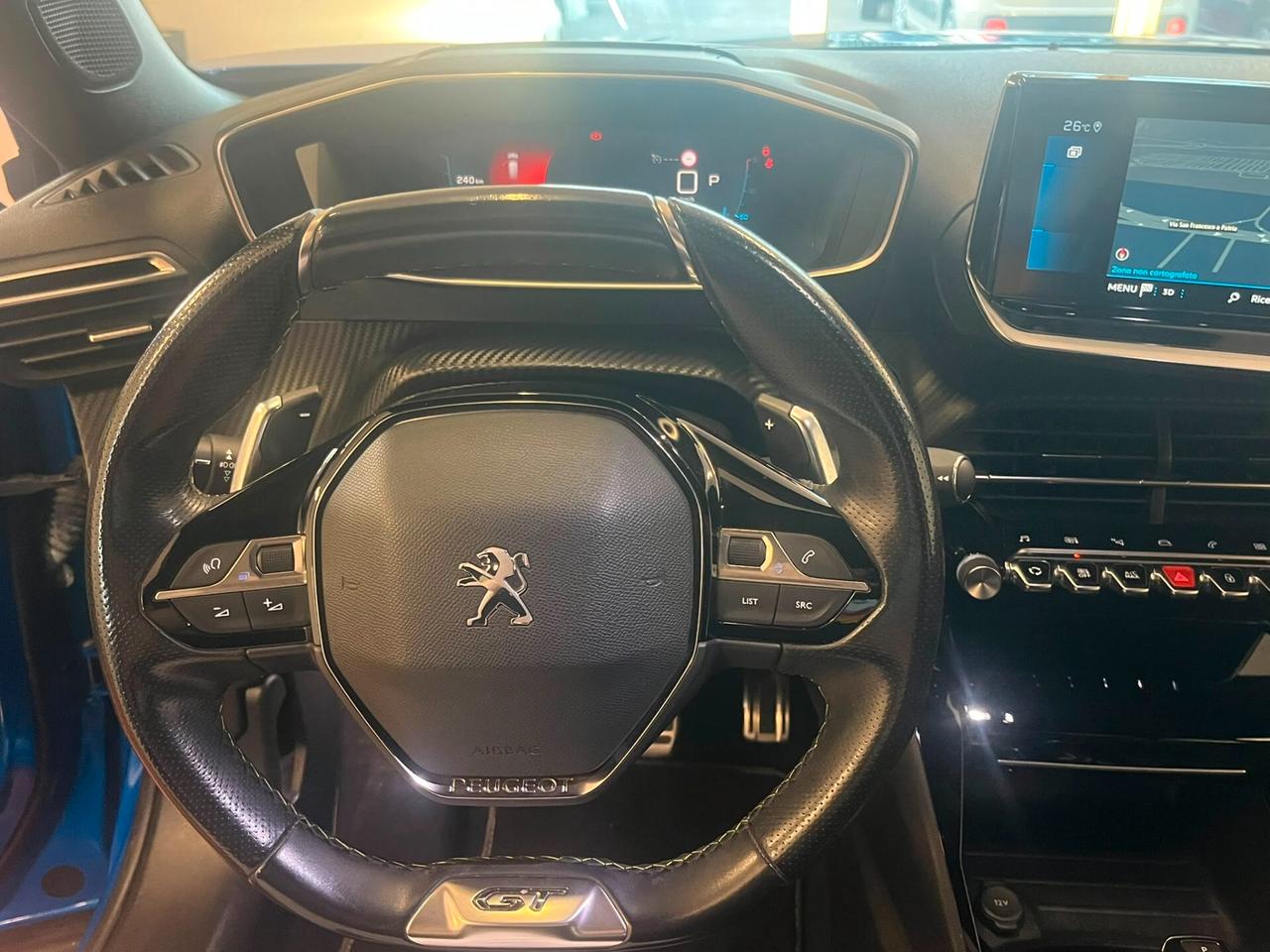 Peugeot 2008 BlueHDi 130 S&S EAT8 GT