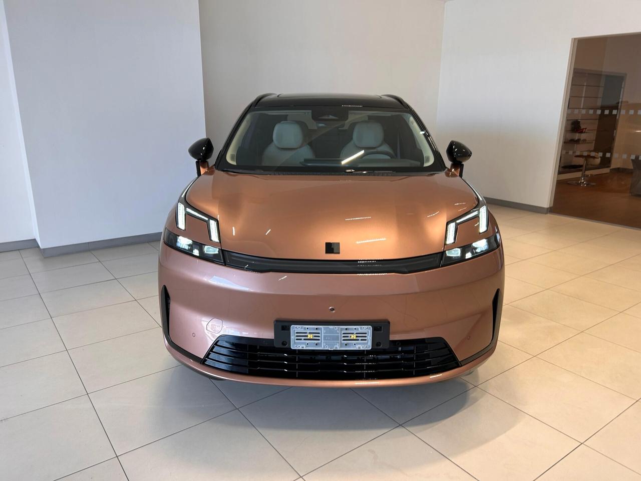 Lynk&co 08 PHEV More