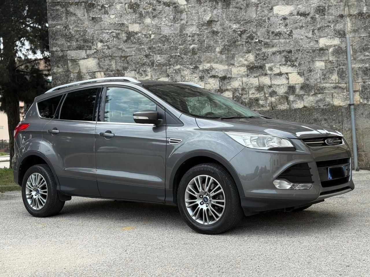 Ford Kuga 2.0 TDCI 163 CV 4WD Powershift Titanium