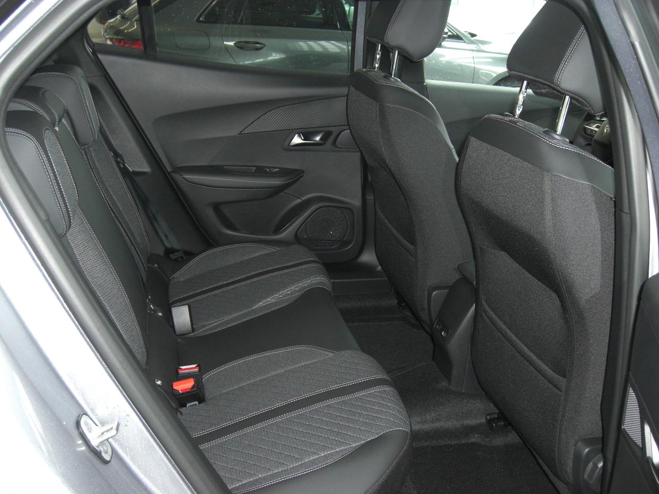 Peugeot 2008 PureTech 100 Cv Allure