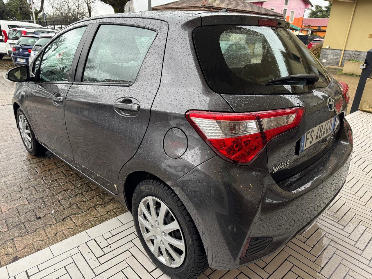 Toyota Yaris 1.5 Hybrid 5 porte Active