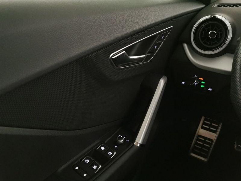 Audi Q2 35 1.5 tfsi S line edition