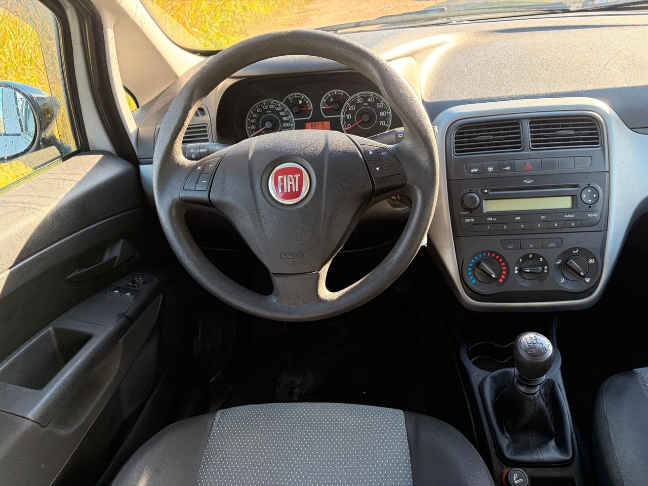 FIAT GRANDE PUNTO 1.2 69CV 66.000 KM ANNO 2013