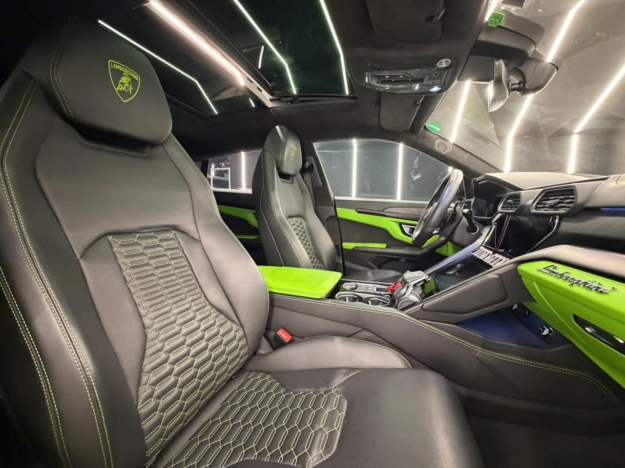 Lamborghini Urus 4.0 IPER FULL-POSSIBILE EFFETTUARE RENT TO BUY-KM CERTIFICATI-12 MESI GARANZIA-PERMUTE