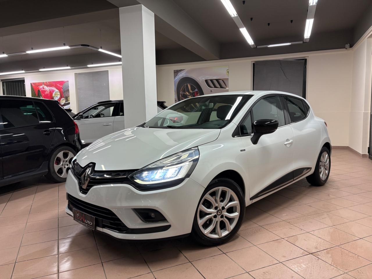 Renault Clio dCi 8V 90 CV 5 porte Duel2 FARI MATRIX LED