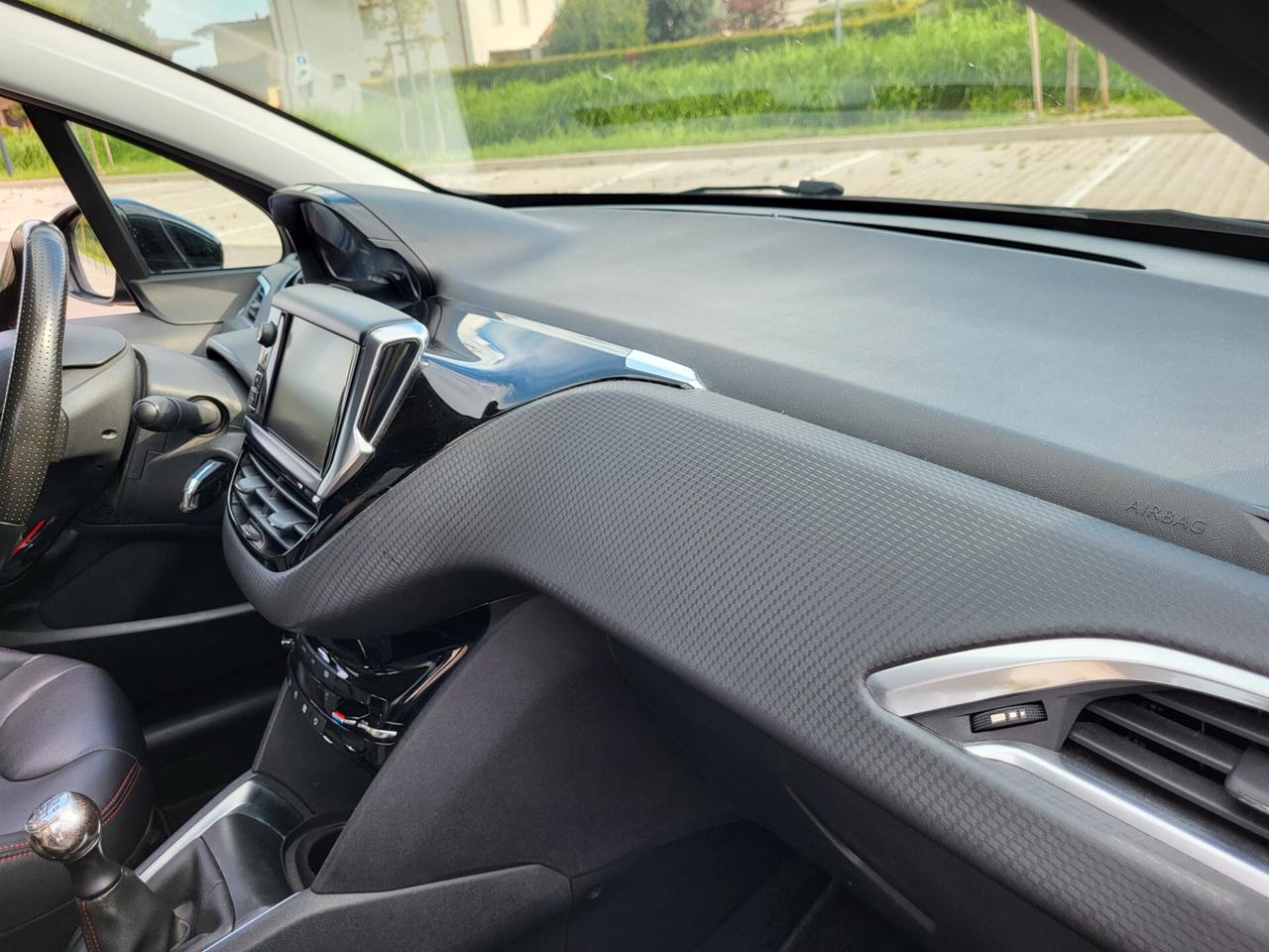 Peugeot 208 GT Line 5P
