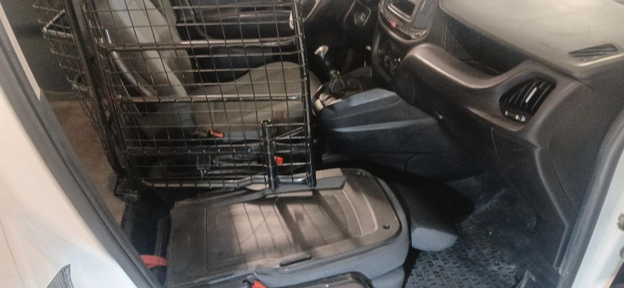 Fiat Doblò 1.3 mj 2 posti autocarro vetrato
