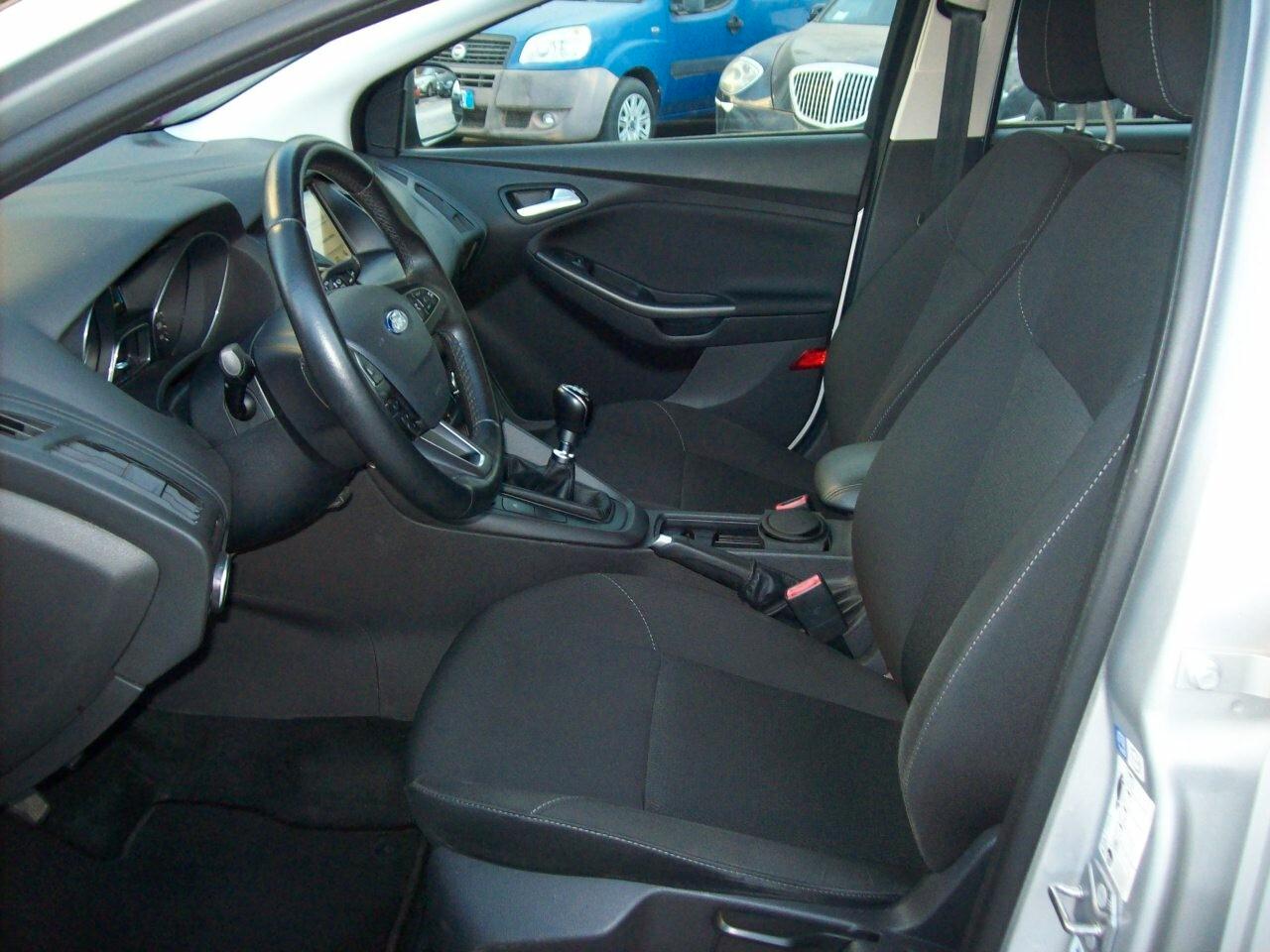 Ford Focus SW 1.5 TDCi 120CV S&S Titanium Navy
