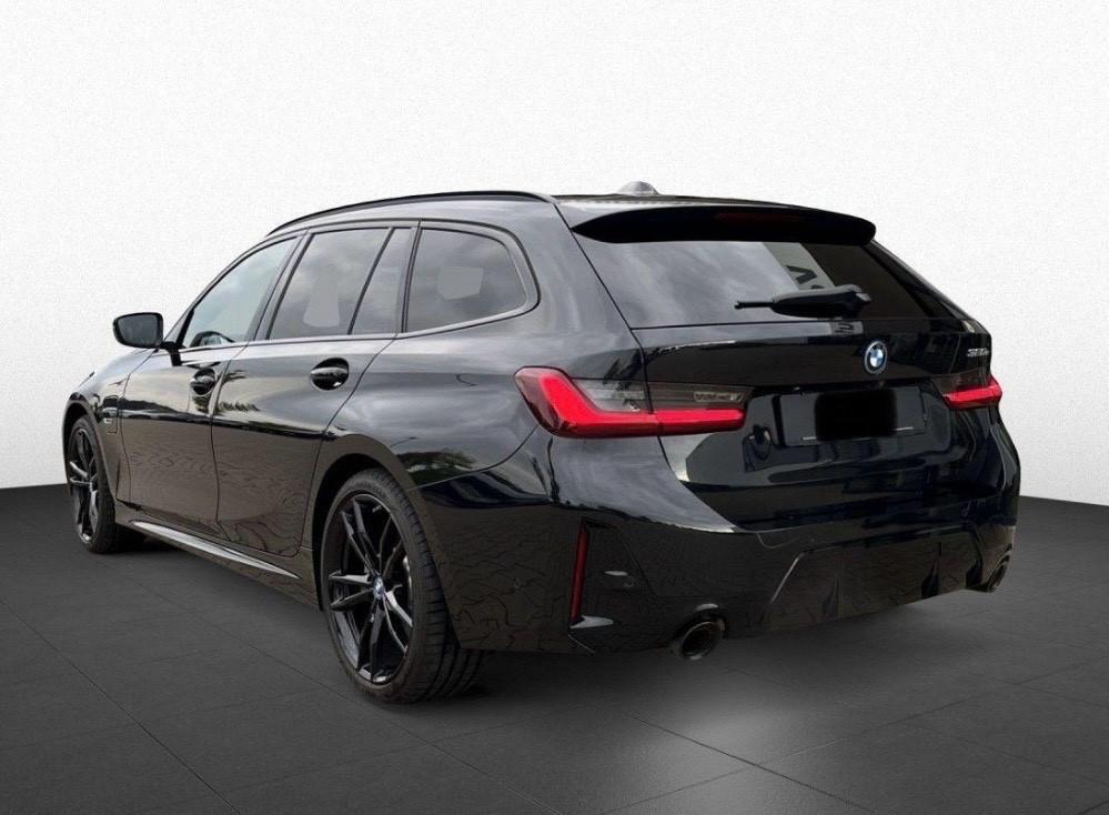 BMW 320 e Touring M-Sport