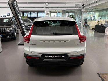 VOLVO Momentum Core N1 XC40