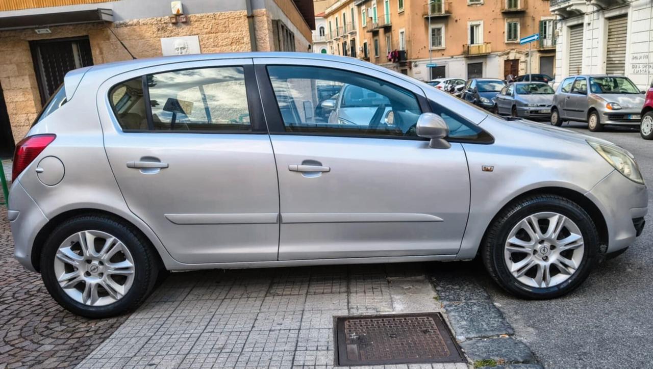 Opel Corsa 1.3 CDTI 75CV 5 porte Enjoy - KM 144000