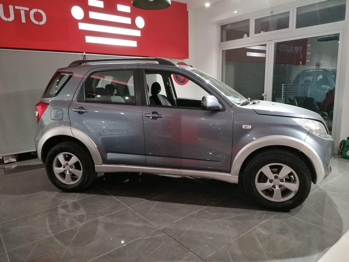 DAIHATSU - Terios - 1.5i 16V 4WD SX O/F