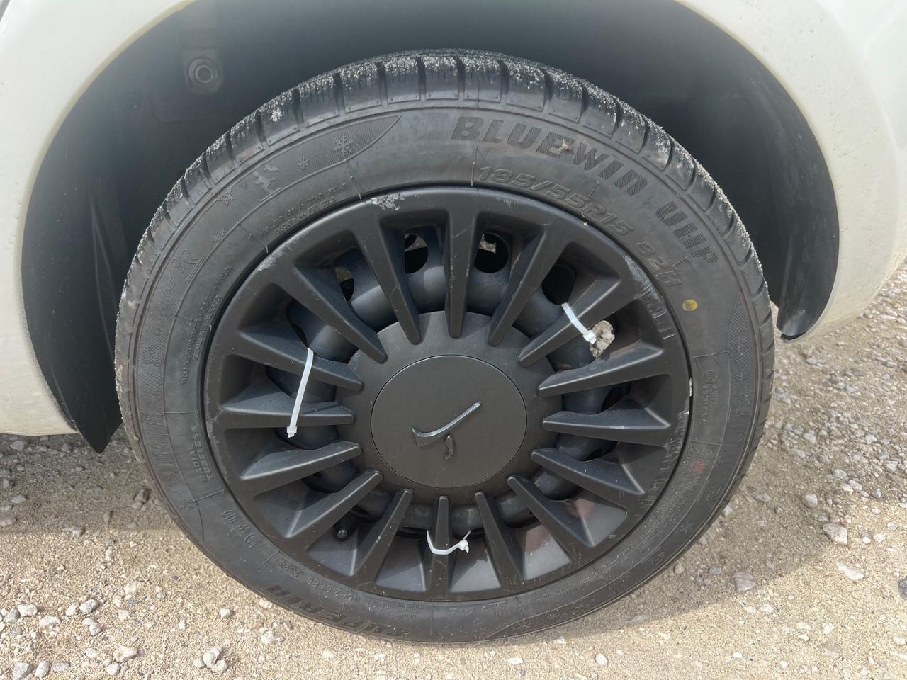 Lancia Ypsilon 1.2 69 CV Platinum NEOPATENTATI PERMUTE RATE GARANZIA