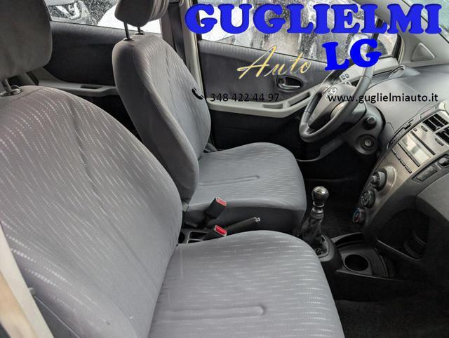 TOYOTA Yaris 1.3 5 porte Sol NEOPATENTATI