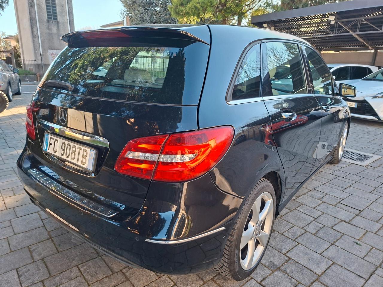 Mercedes-benz B 180 CDI BlueEFFICIENCY Premium