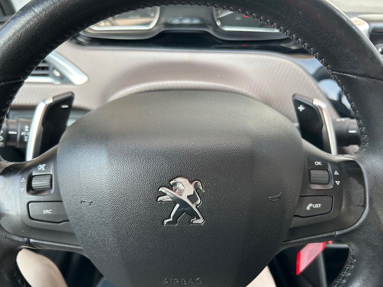 Peugeot 2008 1.6 e-HDi 92 CV - AUTOMATICA