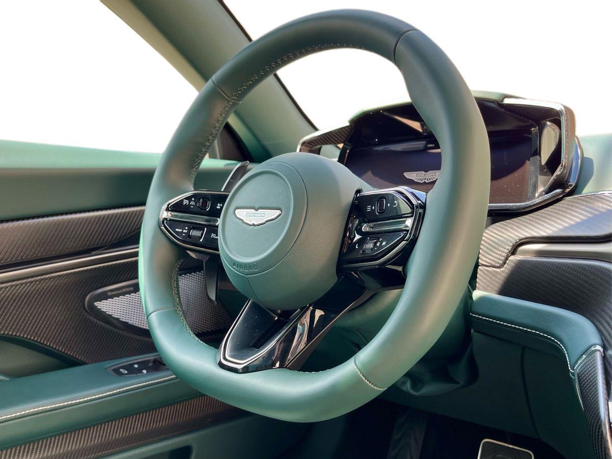 ASTON MARTIN VANQUISH
