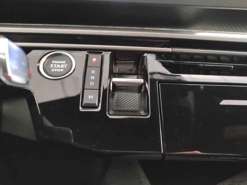 PEUGEOT 5008 3ª serie - 5008 Hybrid 145 e-DCS6 Allure