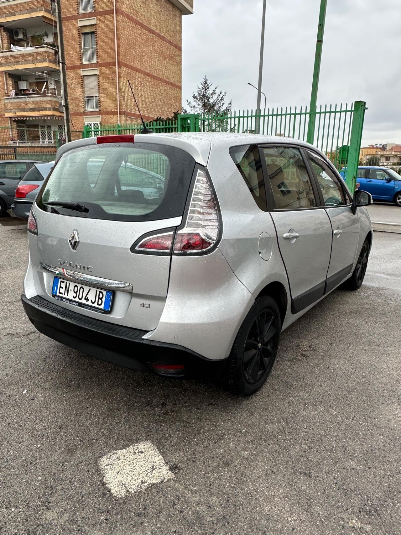 Renault Scenic Scénic XMod 1.5 dCi 110CV EDC Bose