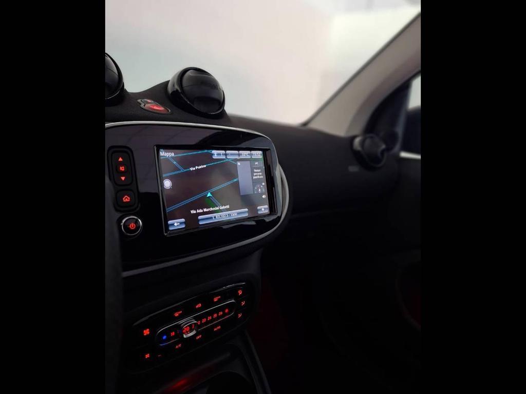 Smart fortwo cabrio 0.9 Turbo Radical twinamic