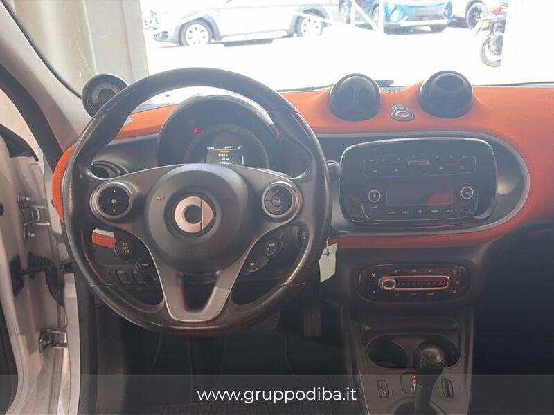 smart forfour Smart II 2015 Benzina 1.0 Urban (sport edition1) 71cv twinamic