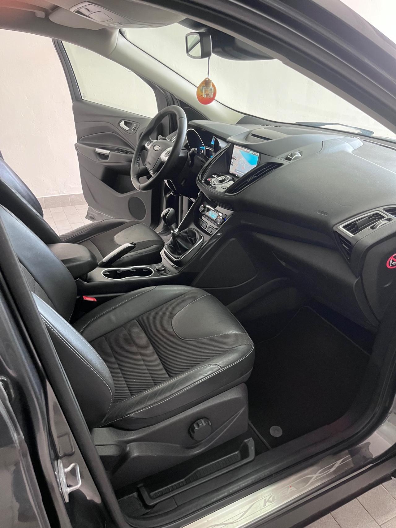 Ford Kuga 2.0 TDCI 120 CV S&S 2WD Titanium