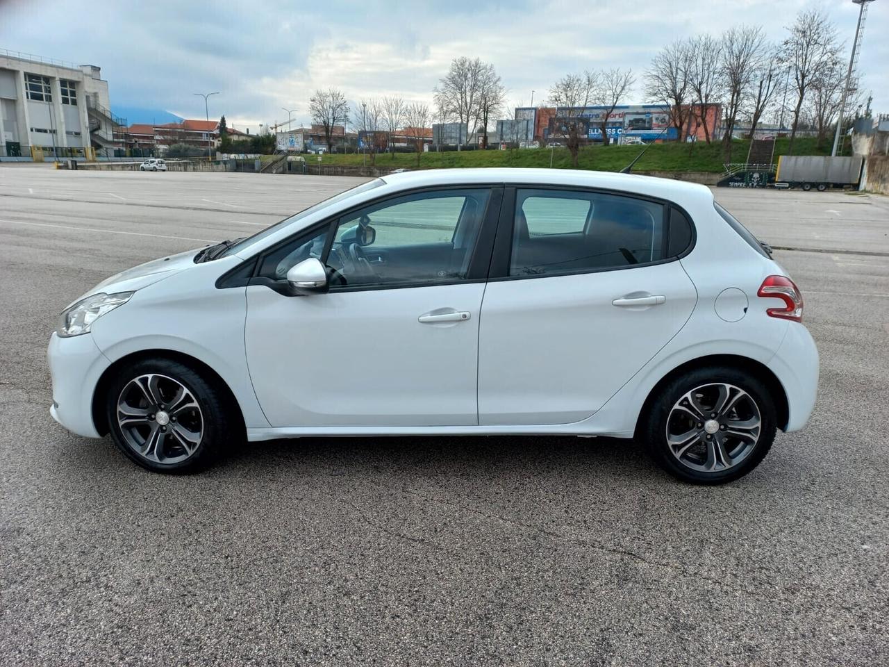 Peugeot 208 1.4 VTi GPL CASA MADRE