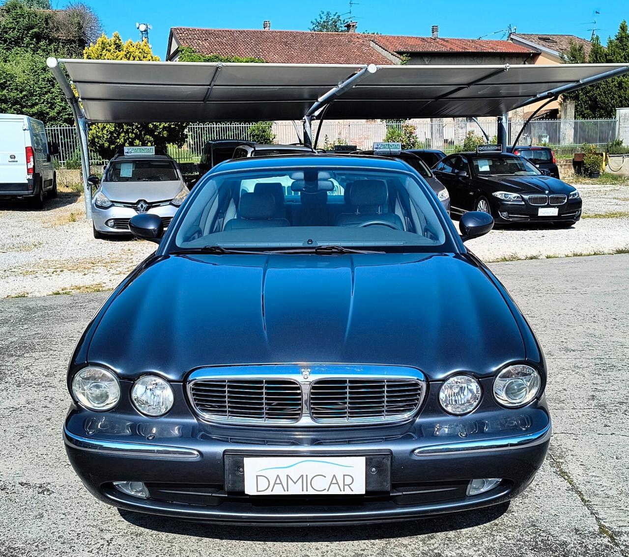 Jaguar XJ6 3.0 V6 Benzina Automatico