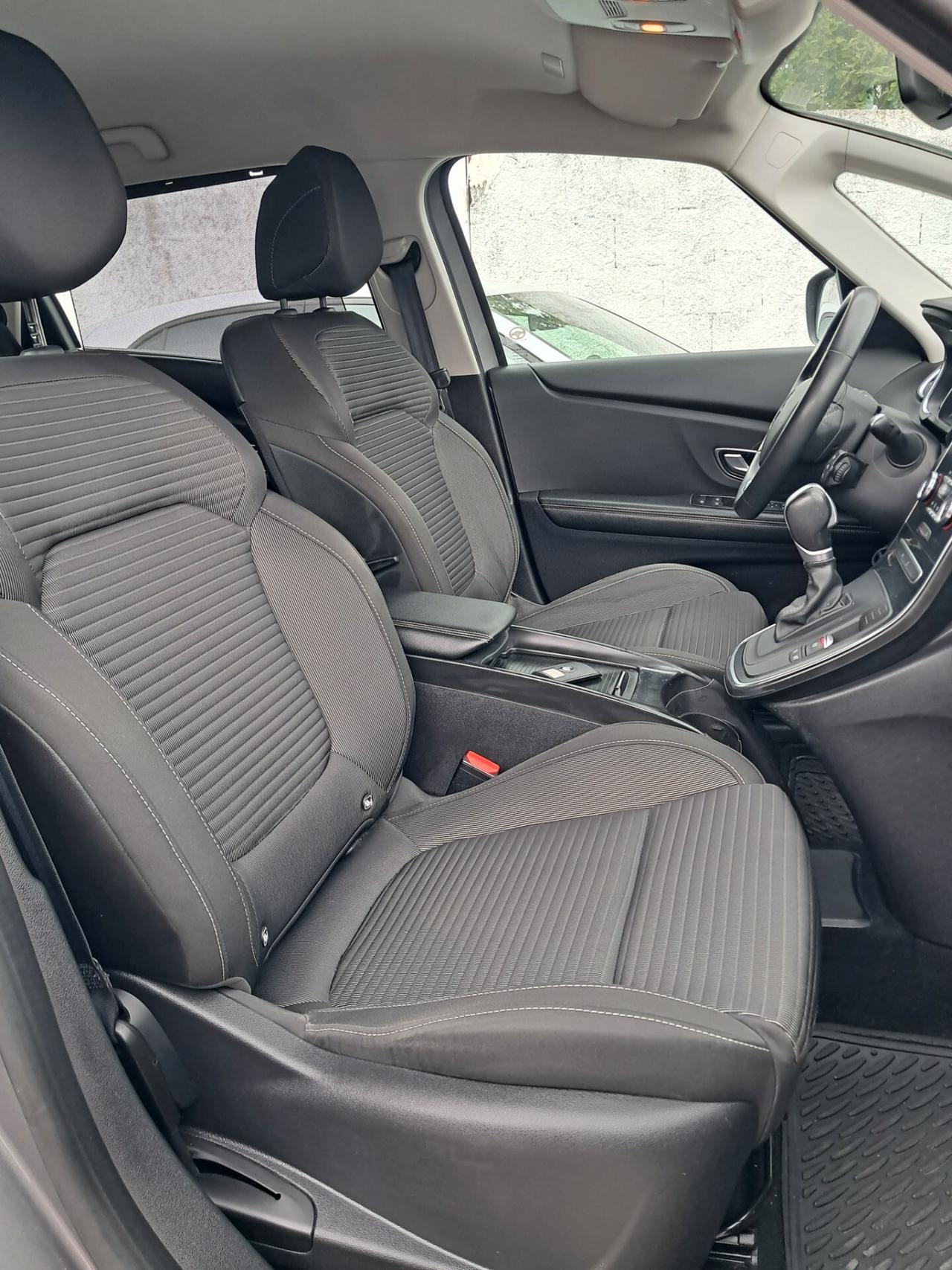 Renault Grand Scenic Blue dCi 120 CV EDC Initiale Paris