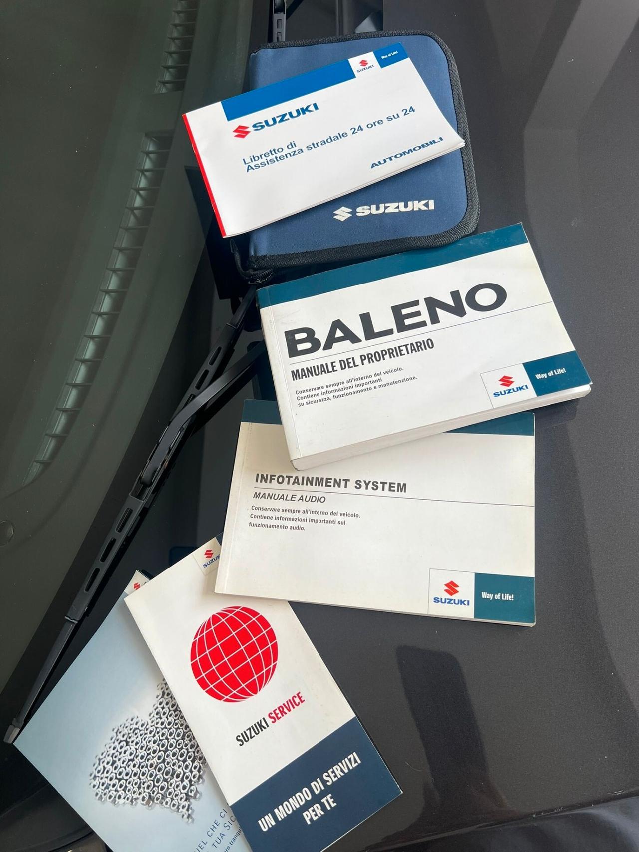 Suzuki Baleno 1.2 Hybrid B-Top