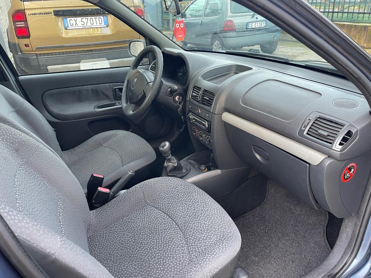 RENAULT CLIO STORIA 1.2 BENZINA EURO4 5P NEOPATENTATI