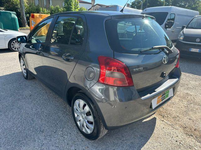 TOYOTA Yaris 1.3 5 porte Sol