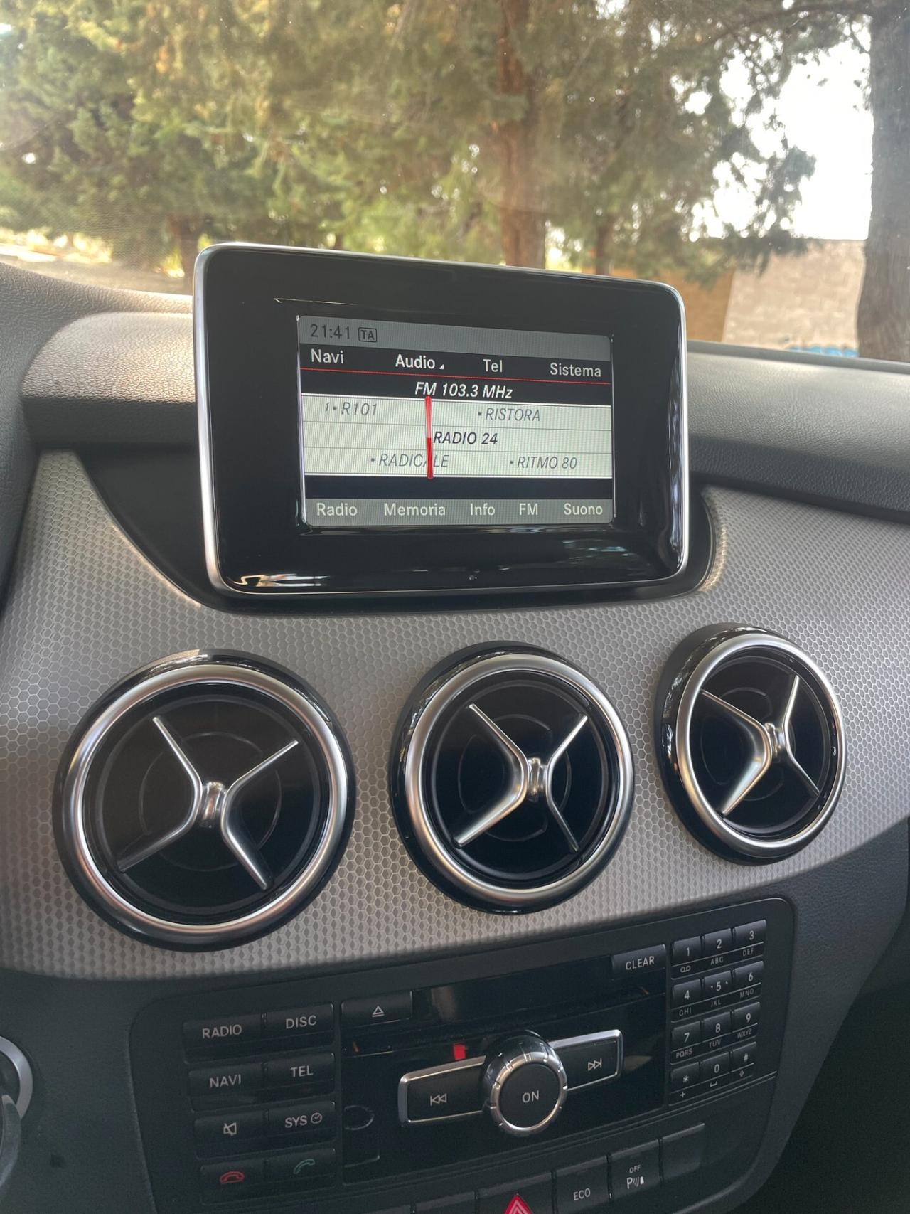 Mercedes-benz B 180 B 180 CDI Automatic Premium