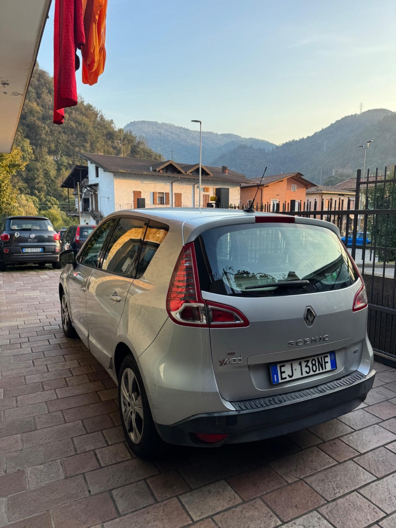 Renault Scenic Scénic X-Mod 1.5 dCi 110CV Luxe