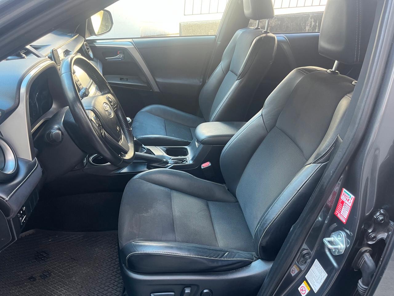 Toyota RAV 4 RAV4 2.0 D-4D 2WD Style